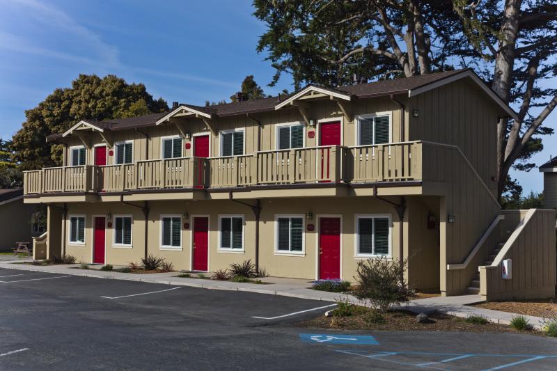Monterey Peninsula Inn Пасифик Гров Экстерьер фото